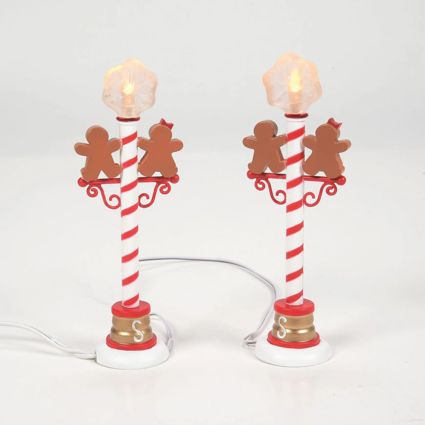 Gingerbread Street Lights